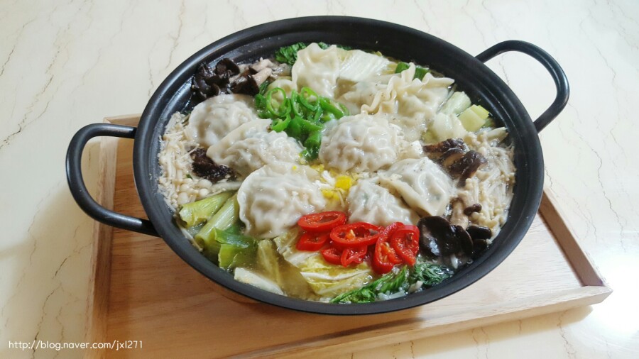 Giant Dumpling Hot Pot in Seoul Songpa-gu [Hidden]